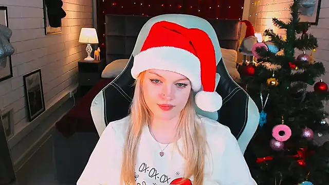 Snapshot of GraceGlamour chatting on December 17, 11:28 am GraceGlamour online show from December 17, 11:28 am