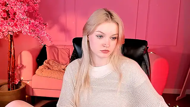 Snapshot of GraceGlamour chatting on January 6, 11:51 am GraceGlamour online show from January 6, 11:51 am