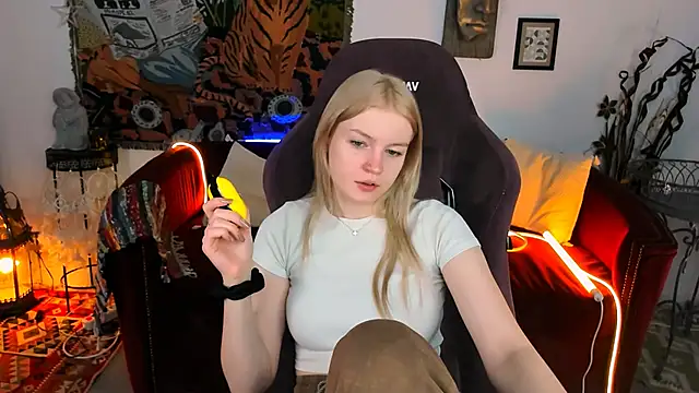 Snapshot of GraceGlamour chatting on January 15, 5:08 am GraceGlamour online show from January 15, 5:08 am
