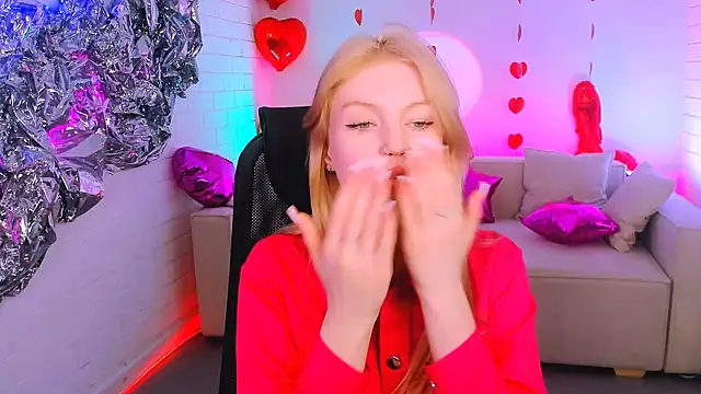 Snapshot of GraceGlamour chatting on February 25, 5:08 am GraceGlamour online show from February 25, 5:08 am