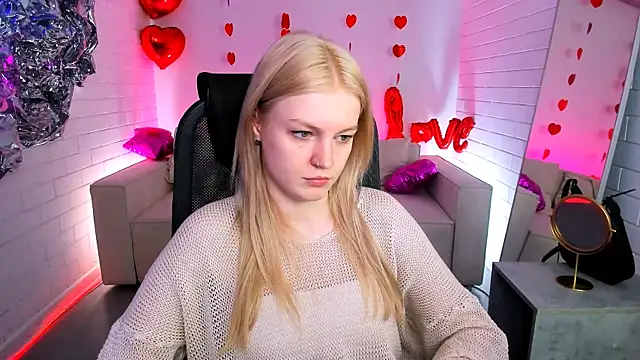 Snapshot of GraceGlamour chatting on March 11, 5:16 am GraceGlamour online show from March 11, 5:16 am