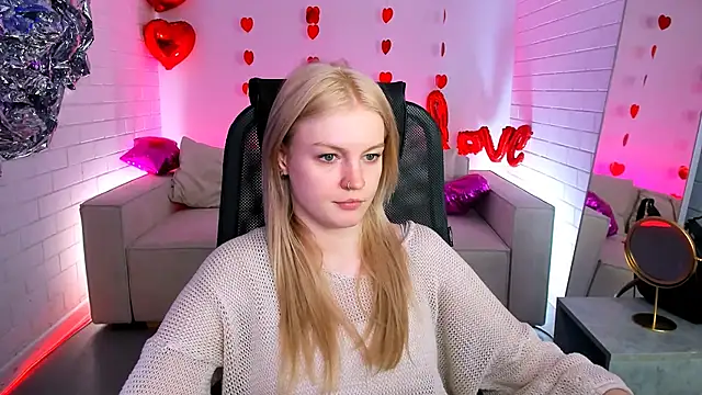 Snapshot of GraceGlamour chatting on March 11, 8:20 am GraceGlamour online show from March 11, 8:20 am