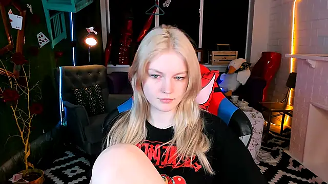 Snapshot of GraceGlamour chatting on March 15, 11:19 am GraceGlamour online show from March 15, 11:19 am