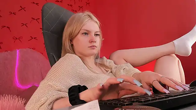 Snapshot of GraceGlamour chatting on March 19, 11:28 am GraceGlamour online show from March 19, 11:28 am
