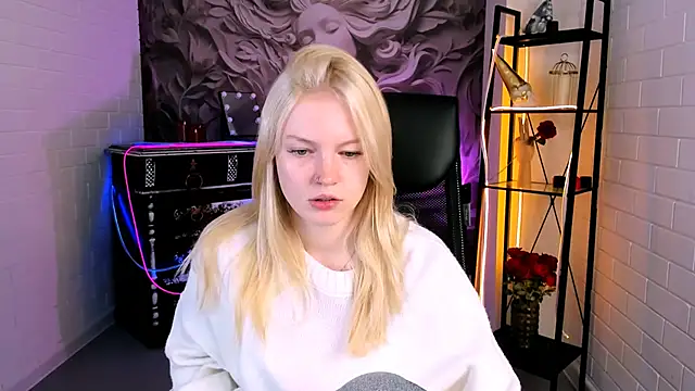 Snapshot of GraceGlamour chatting on September 11, 5:07 am GraceGlamour online show from September 11, 5:07 am