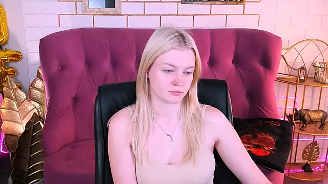 Snapshot of GraceGlamour chatting on September 18, 5:09 am GraceGlamour online show from September 18, 5:09 am