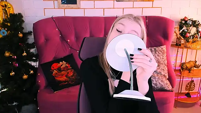 GraceGlamour online show from December 18, 5:13 am