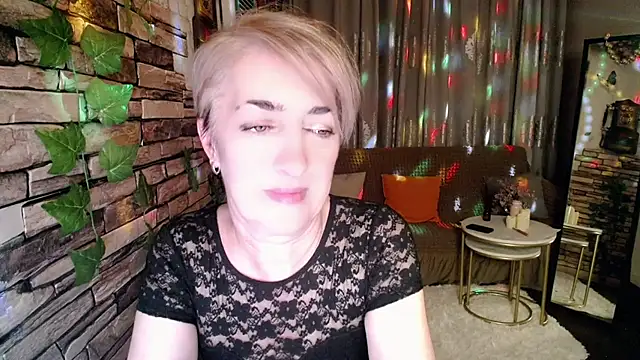 Hot Girl87 online show from December 8, 10:14 pm