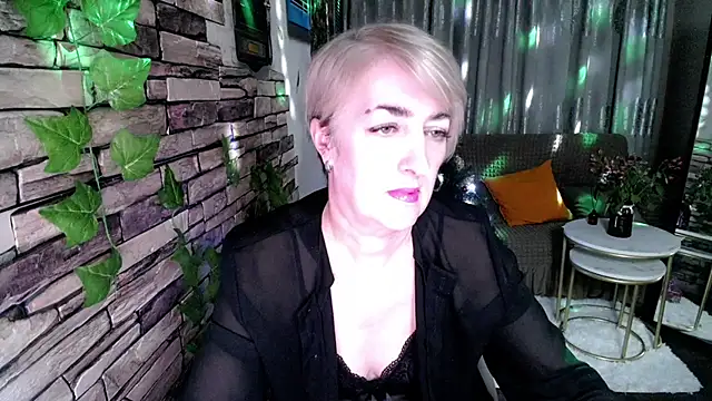 Hot Girl87 online show from December 19, 3:19 pm