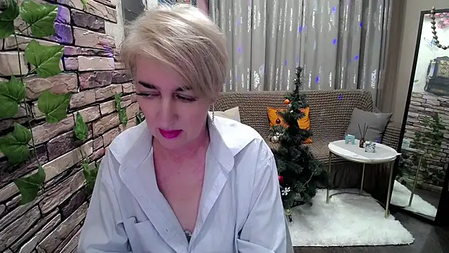 Hot Girl87 online show from December 30, 1:58 pm