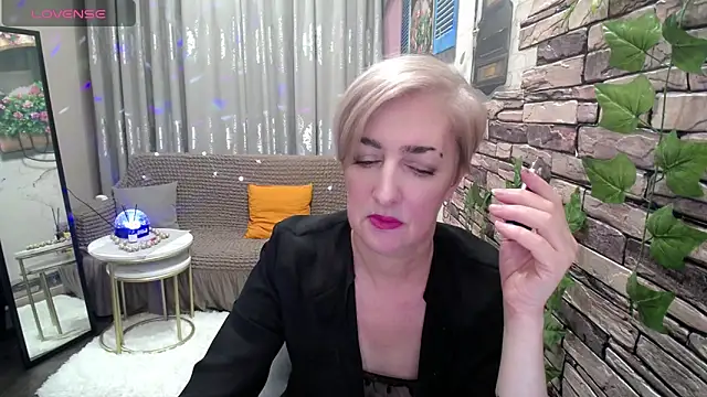 Hot Girl87 online show from February 5, 2:26 pm