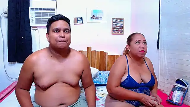 lucasandSofi online show from May 5, 12:18 am