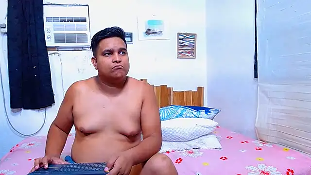 lucasandSofi online show from June 11, 12:32 am
