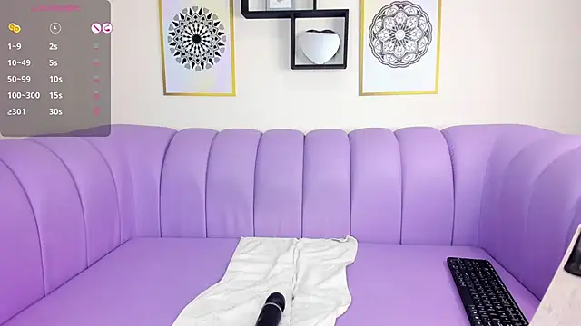 Julie Markk online show from February 27, 8:09 pm