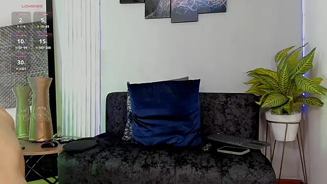 Snapshot of thomas_eliotts chatting on September 11, 7:47 pm thomas eliotts online show from September 11, 7:47 pm