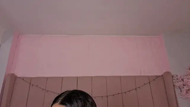 MollyBigBoobs12 online show from October 21, 8:31 pm