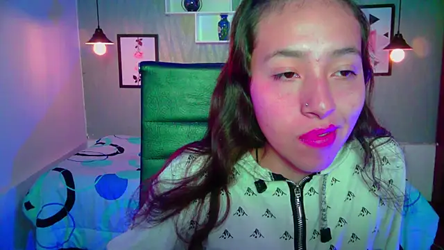 Valeria roussi online show from December 9, 1:45 pm