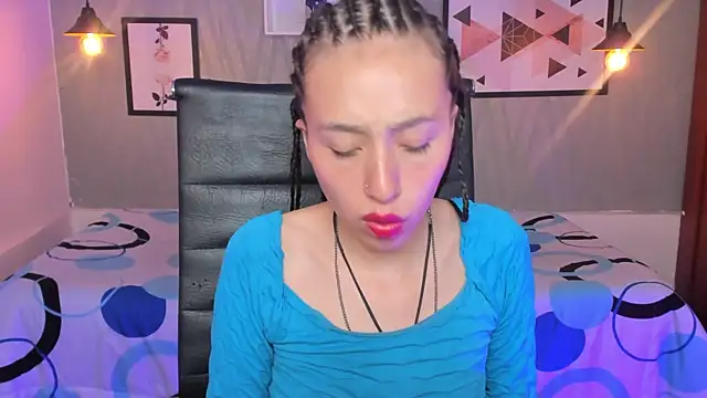 Valeria roussi online show from December 14, 8:08 pm