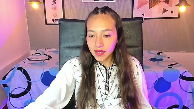 Valeria roussi online show from December 19, 8:13 pm