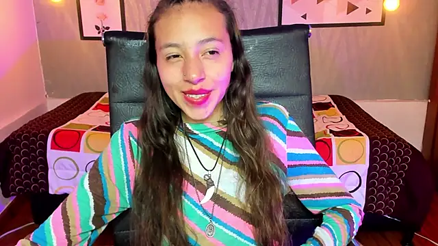 Valeria roussi online show from December 20, 4:57 pm