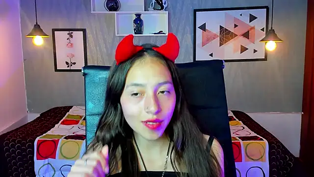 Valeria roussi online show from December 21, 8:10 pm