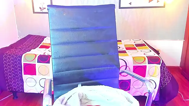 Valeria roussi online show from December 24, 7:55 pm