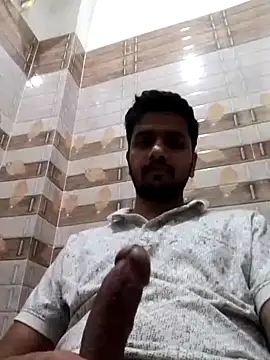 Snapshot of itachigunn chatting on March 1, 8:55 pm itachigunn online show from March 1, 8:55 pm