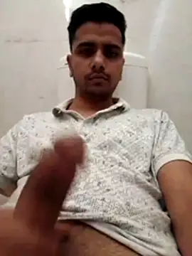 Snapshot of itachigunn chatting on March 8, 7:34 am itachigunn online show from March 8, 7:34 am