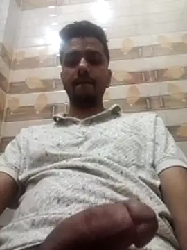 Snapshot of itachigunn chatting on March 17, 7:39 pm itachigunn online show from March 17, 7:39 pm