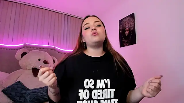 Snapshot of Valentina_Se chatting on December 24, 4:11 am Valentina Se online show from December 24, 4:11 am