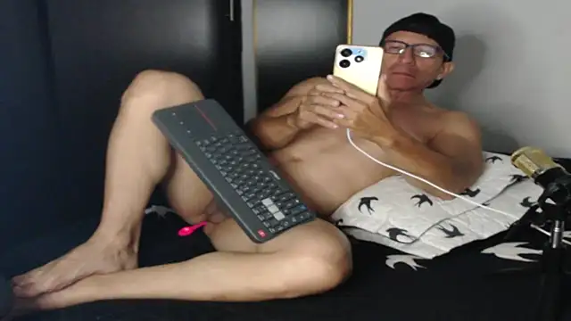 KALE 19 online show from February 14, 1:45 am