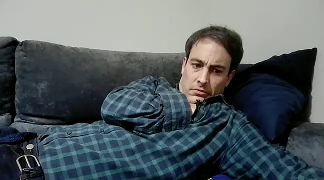 Snapshot of basquehotboy chatting on December 21, 9:58 pm basquehotboy online show from December 21, 9:58 pm