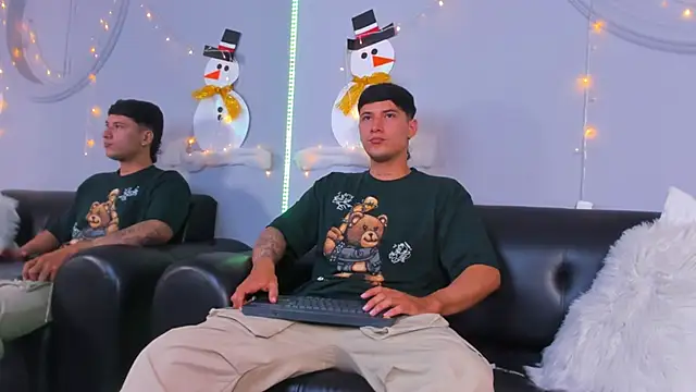 Damian23   online show from December 29, 2:49 am