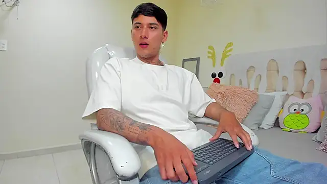 Damian23   online show from January 2, 4:02 pm
