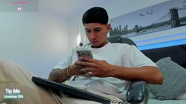 Damian23   online show from January 14, 12:33 pm