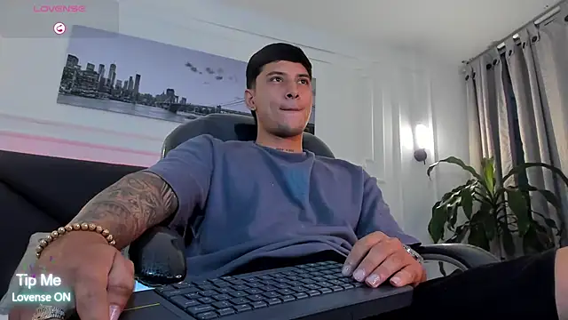 Damian23   online show from March 18, 11:46 am