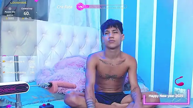 Snapshot of Sexys_Boys_Hot1 chatting on January 13, 2:18 am Sexys Boys Hot1 online show from January 13, 2:18 am