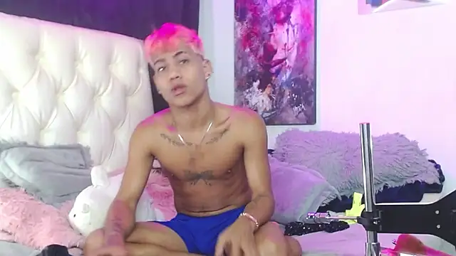 Snapshot of Sexys_Boys_Hot1 chatting on February 6, 6:29 am Sexys Boys Hot1 online show from February 6, 6:29 am