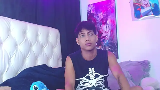 Snapshot of Sexys_Boys_Hot1 chatting on February 15, 3:09 am Sexys Boys Hot1 online show from February 15, 3:09 am