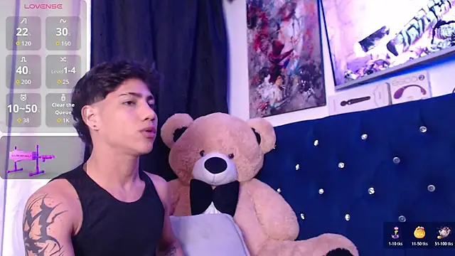 Snapshot of Sexys_Boys_Hot1 chatting on October 29, 2:03 am Sexys Boys Hot1 online show from October 29, 2:03 am