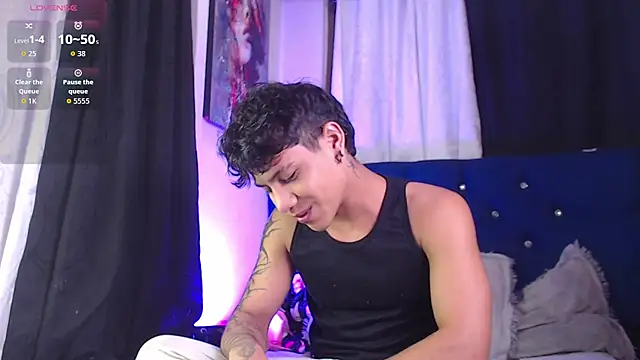 Snapshot of Sexys_Boys_Hot1 chatting on March 16, 1:22 am Sexys Boys Hot1 online show from March 16, 1:22 am