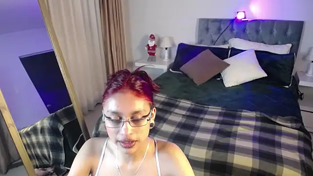 Kat cute  online show from December 7, 12:08 am