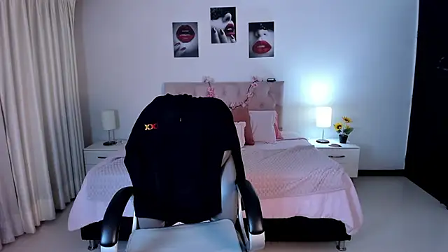 Kat cute  online show from March 18, 6:57 am