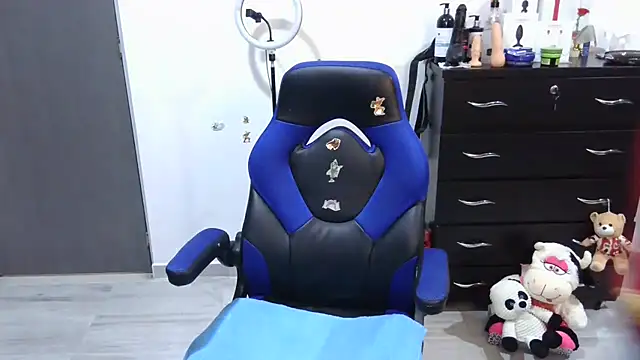 thomascooper7 online show from September 21, 7:26 pm