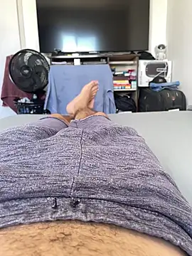 Snapshot of Tom18_hott chatting on March 28, 4:17 pm Tom18 hott online show from March 28, 4:17 pm