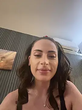 Snapshot of NattyPierce chatting on December 20, 7:50 pm NattyPierce online show from December 20, 7:50 pm