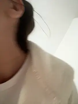 Snapshot of NattyPierce chatting on February 6, 1:54 pm NattyPierce online show from February 6, 1:54 pm