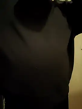 Snapshot of RodeMud chatting on February 1, 10:36 am RodeMud online show from February 1, 10:36 am