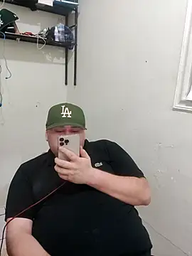 Snapshot of RodeMud chatting on February 20, 10:16 am RodeMud online show from February 20, 10:16 am