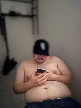 Snapshot of RodeMud chatting on March 19, 9:41 pm RodeMud online show from March 19, 9:41 pm